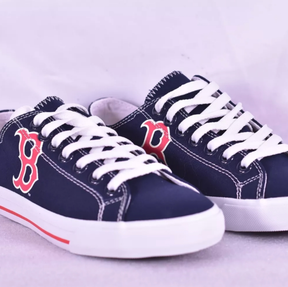 Boston Red Sox MLB Canvas Low Top Lace Up Navy & Red Logo Shoes W 7 or Men 5.5